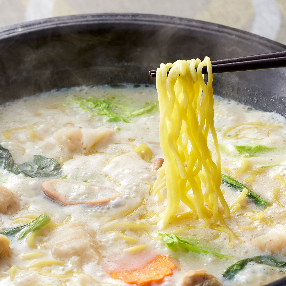 北海道産 鶏白湯鍋セット 海鮮具材 鶏肉 魚介 3~4人前 - 画像 (3)