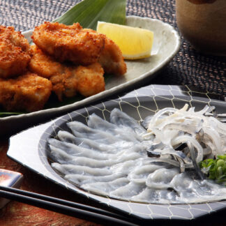 大分豊後とらふぐ刺身と玄界灘しろさばふぐ唐揚げセット